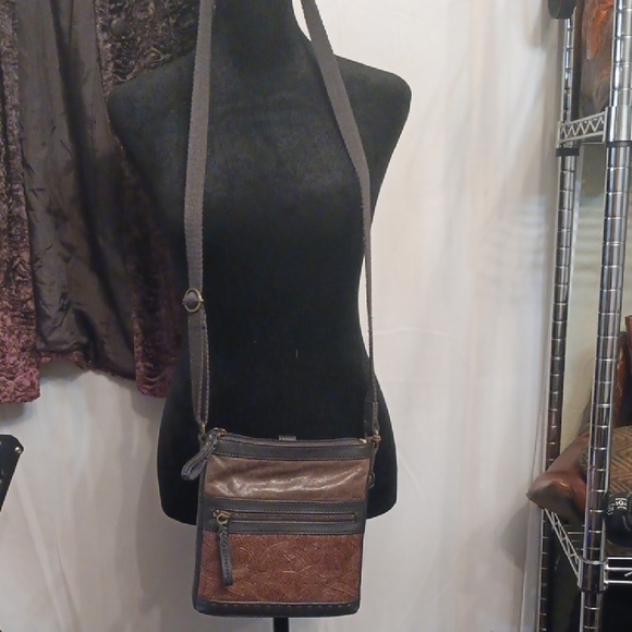 The Sak Brown Leather Crossbody Bag - Picture 1 of 7